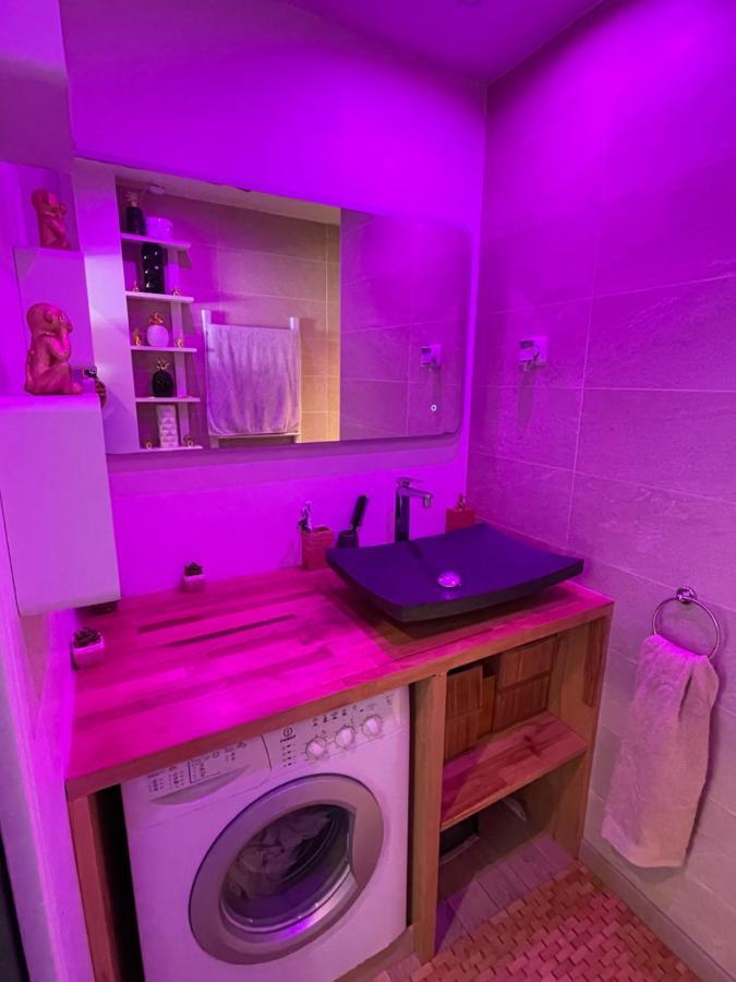 Guest Room "We Are With You In This Flat" Strasbourg Exterior photo